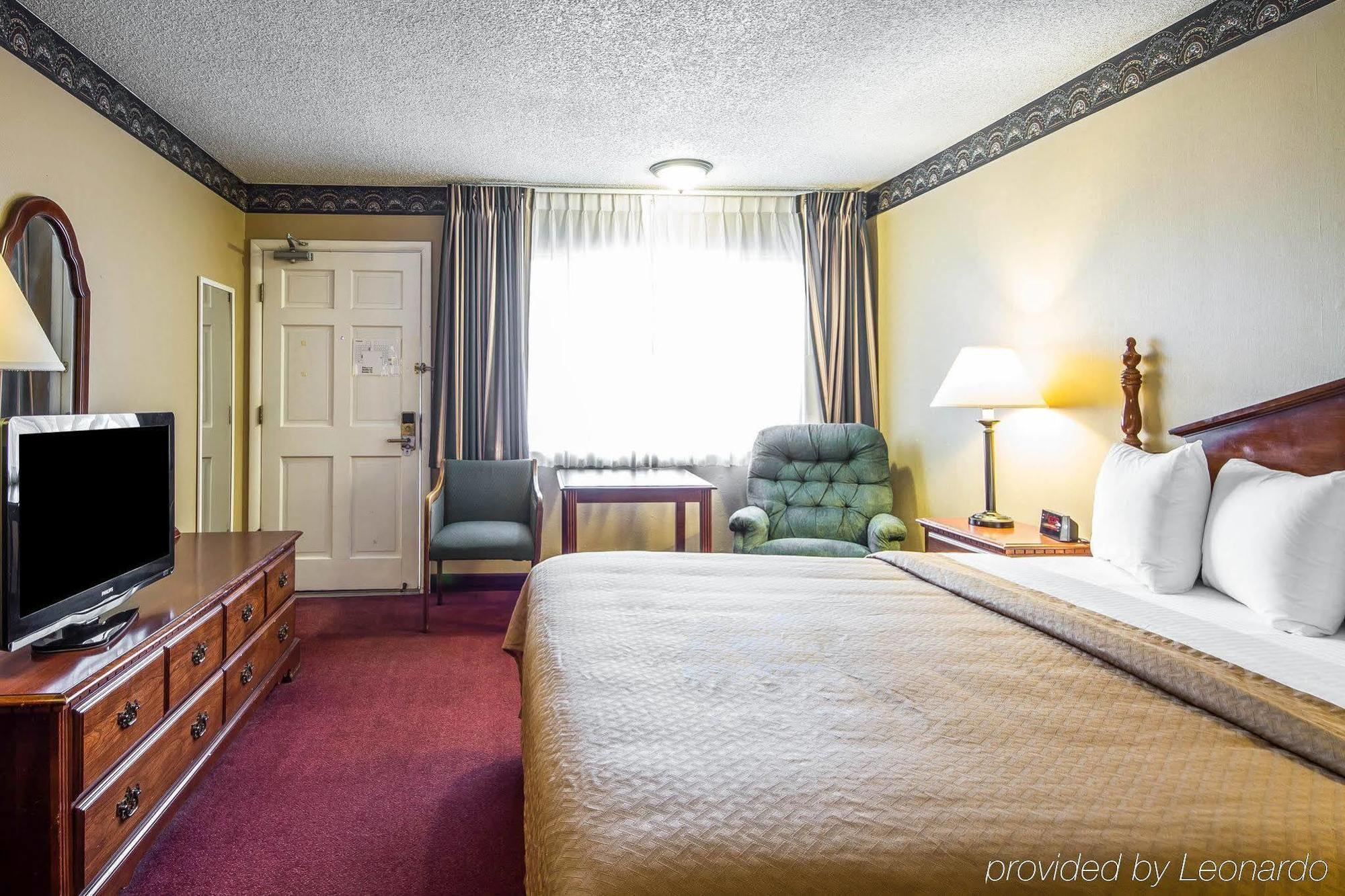 Ramada Bayside Inn & Suites Eureka Exterior foto