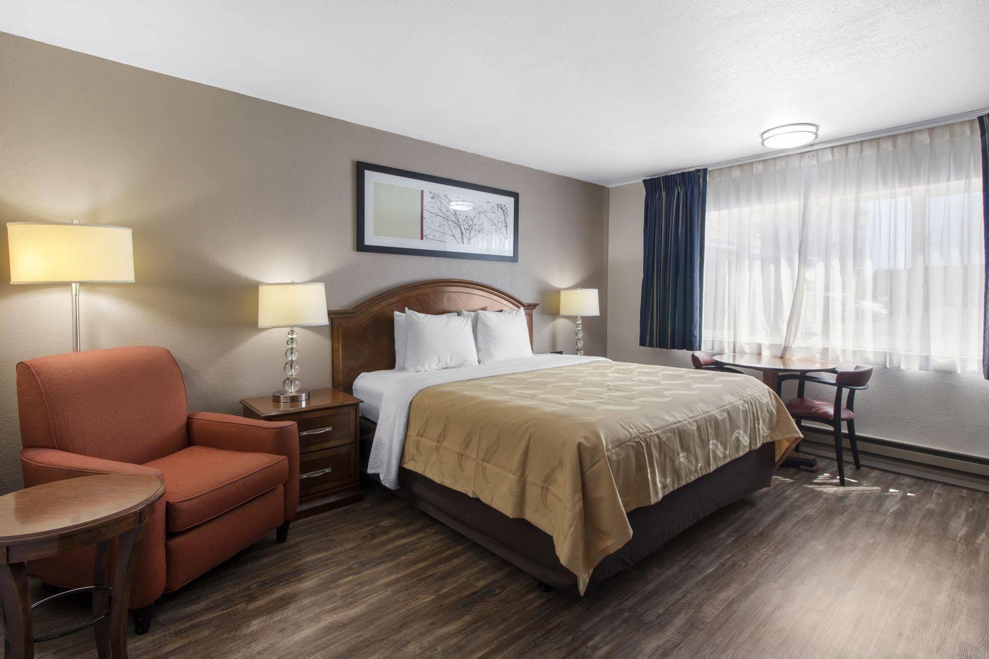 Ramada Bayside Inn & Suites Eureka Exterior foto